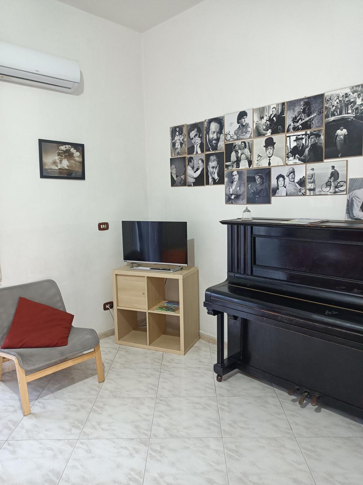 Apartment Le Note Di Naples